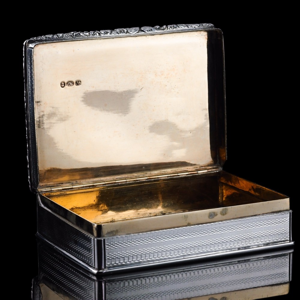 Antique Georgian Solid Silver Large Table Snuff Box - Joseph Willmore 1832