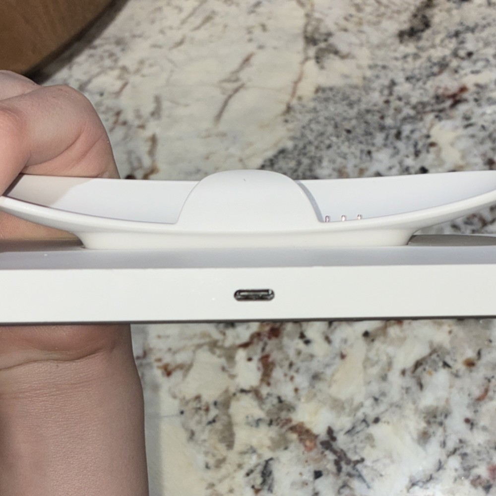 Meta VR Charging Dock for Headset & Controllers, USB-C Connectivity, White Color