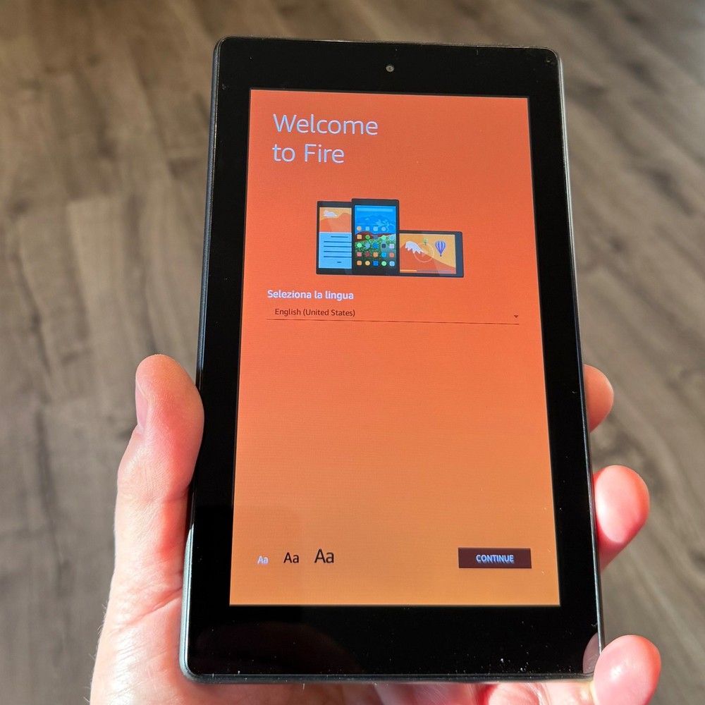 Amazon SR043KL Fire 7 (7th Generation) 8GB, excellent condition