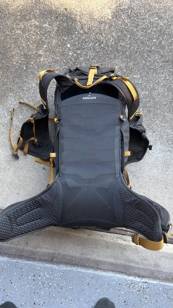 Osprey Packs Talon Velocity 30L Backpack - Men's. Used