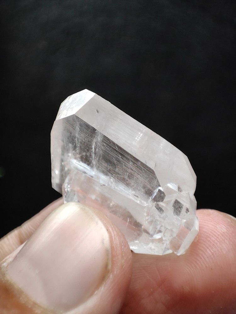 Faden Quartz DT Transparent Crystal Has Good Luster & Nice Termination