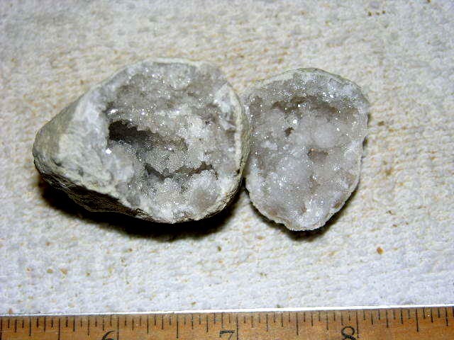 Geode pair opened with crystal centers 2.5 inch G56