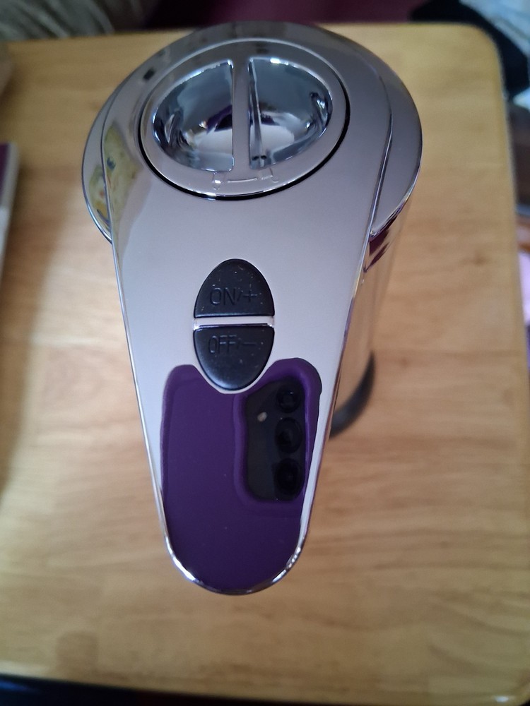 Automatic hand soap dispenser