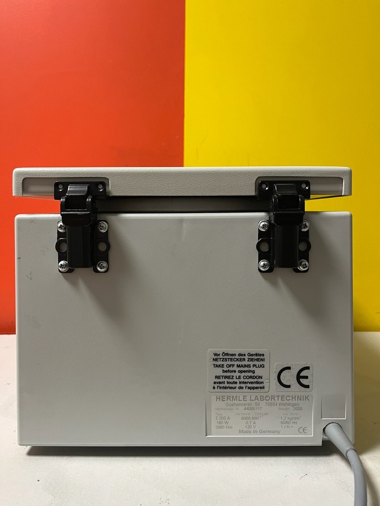 Labnet / Hermle Z200A (Z-200A) Variable Speed Benchtop Centrifuge
