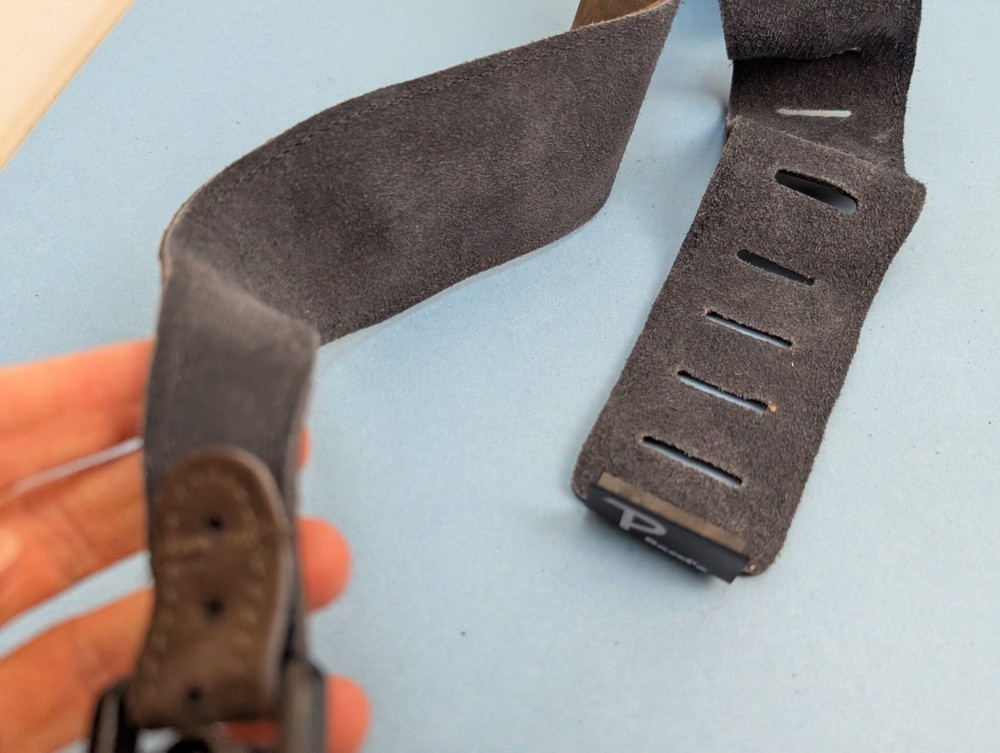 Perri's Leathers Brown Guitar Strap Canada