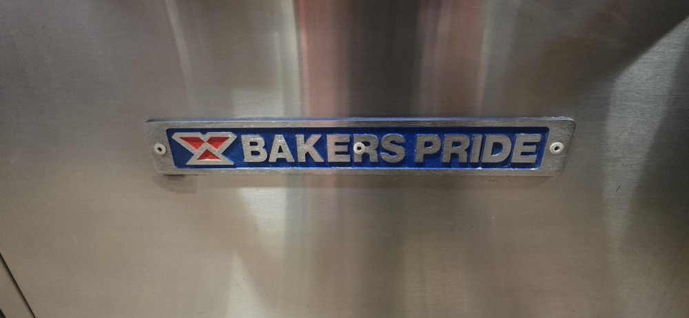 Bakers Pride 60" Griddle With 2 Oven Stoves