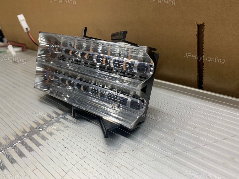 Whelen Freedom Short Corner 6/6 New Style