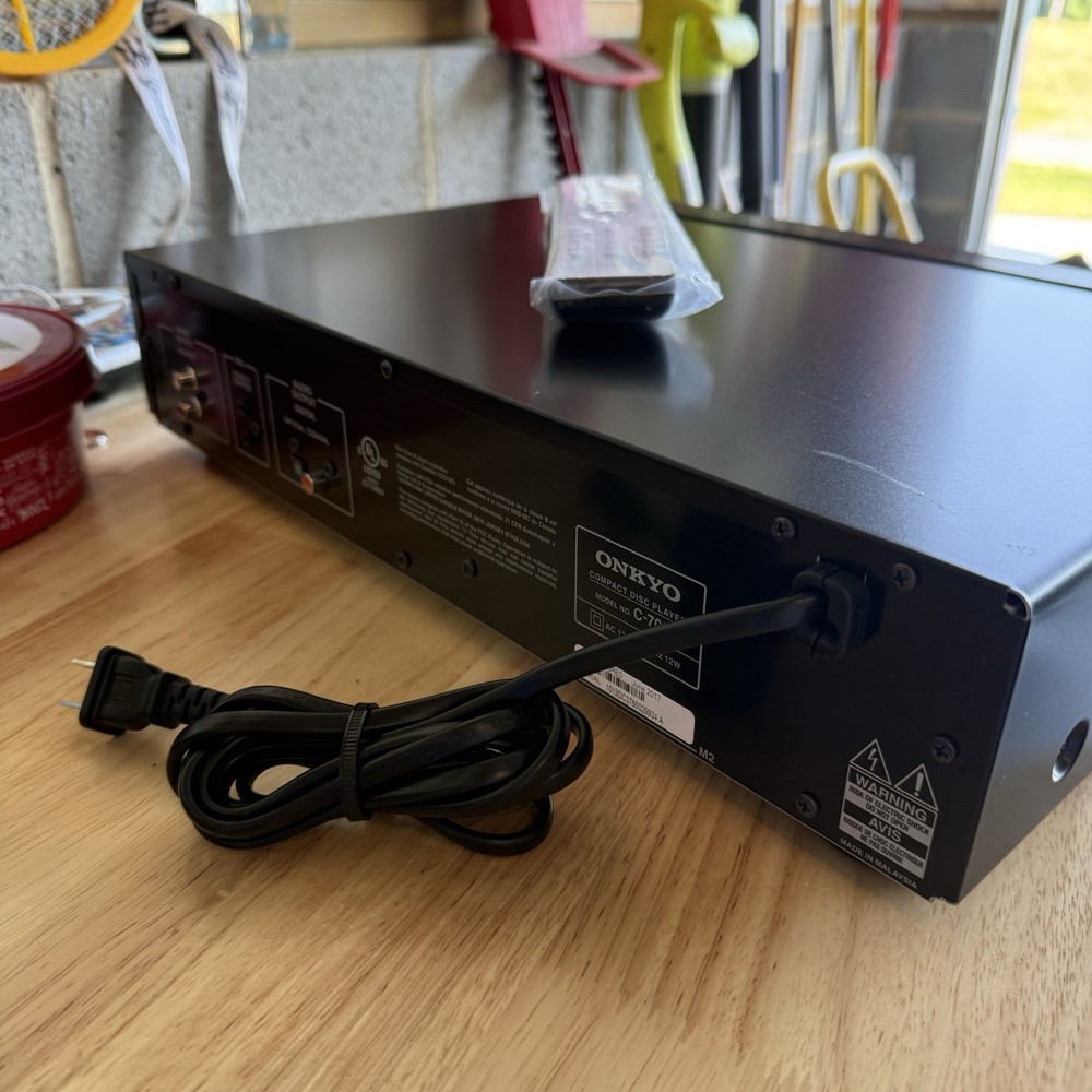 Onkyo C-7030 Audio CD Player - Black - READ