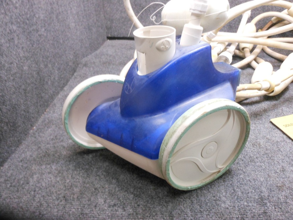 Polaris 360 Pressure Side Automatic Pool Cleaner.