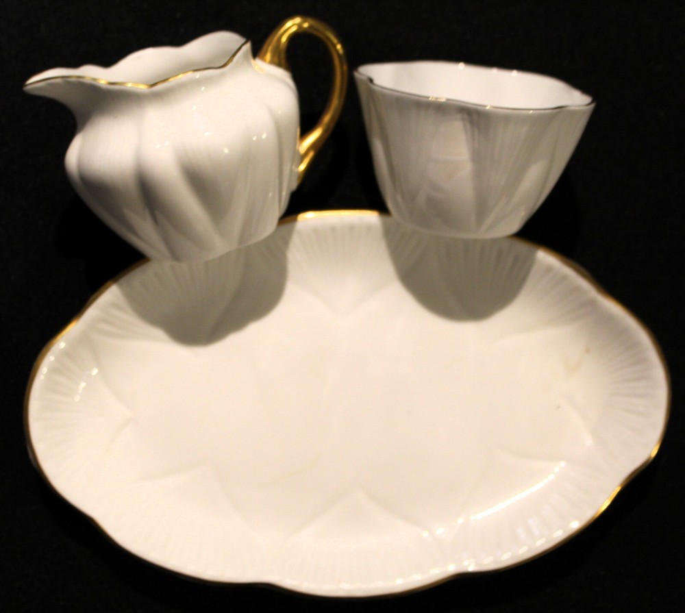 Shelley Mini Regency Mini Creamer & Sugar and Under Plate