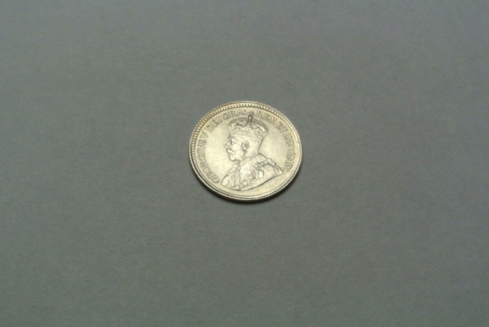 Canada CH BU 1918 Silver 5 Cent Nickel - C8036