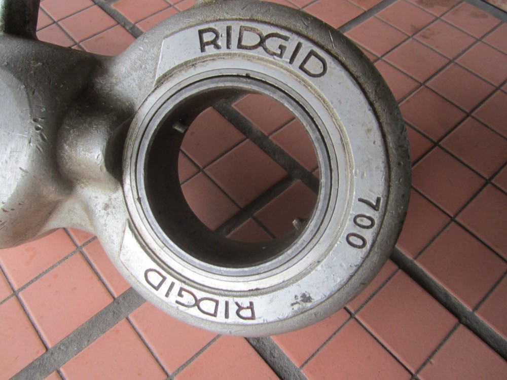 Ridgid 700 Pipe Threader Threading Machine - BUILT LIKE A TANK!!