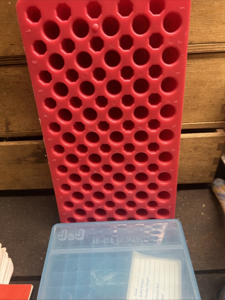 Lot Of 1 100 Round Plastic Ammo Box & 2 Loading Trays