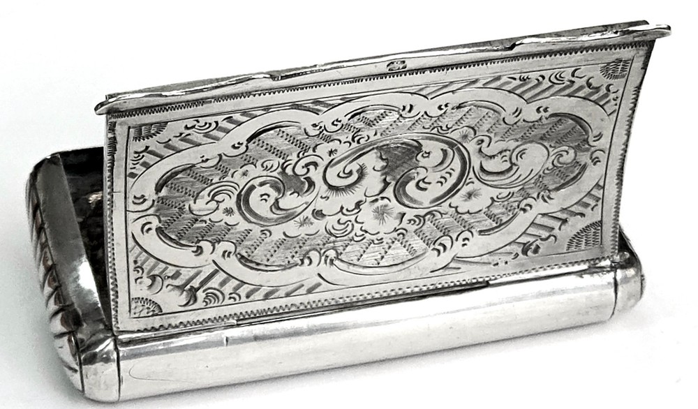 Antique Netherlands 833 Silver Snuff Box