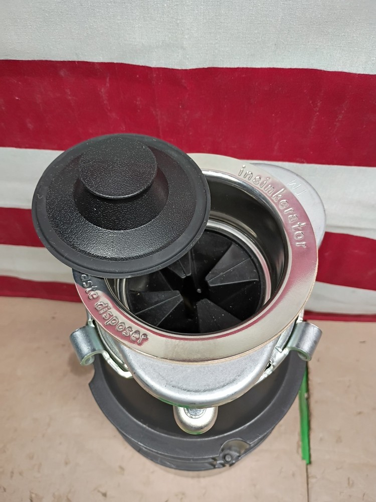 InSinkErator Badger 500, 1/2 HP Continuous Feed Kitchen Garbage Disposal, OB,