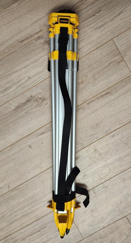 Dewalt Tripod & Firecore Grade Rod-Both New