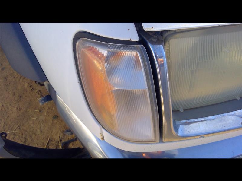 Used Front Right Steering Knuckle fits: 2000 Nissan Frontier 4x4 Front Right Gra