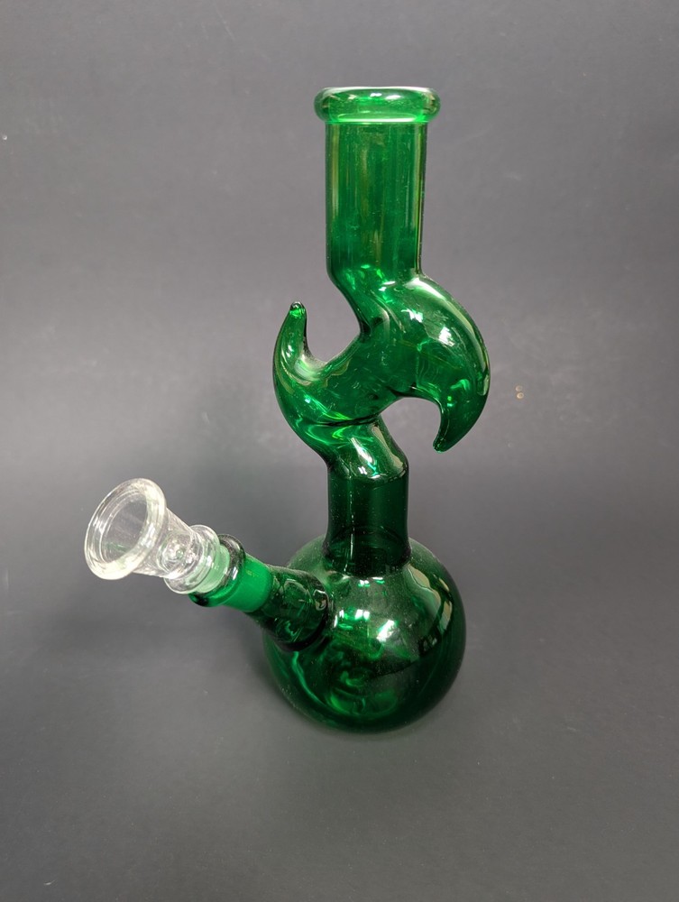 8" Glass Water Pipe (mystery color)