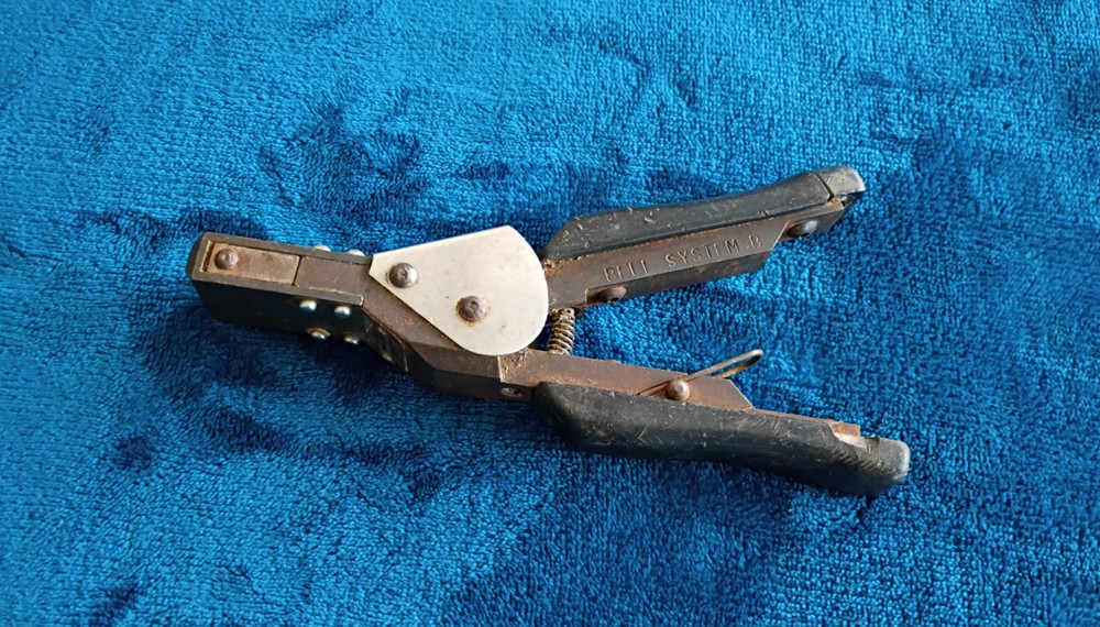 Vintage Bell System Pressed B Stearline Core Solder Crimper.