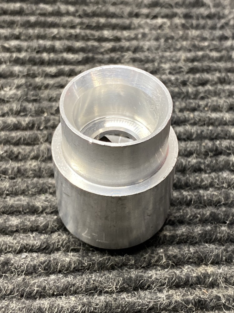 NEW NO BOX GREENLEE T-7 STRIPPING BUSHING