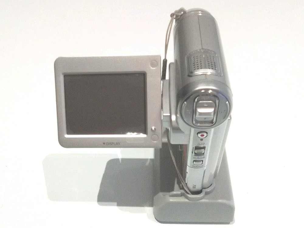 Samsung Digital Camcorder VP-M110