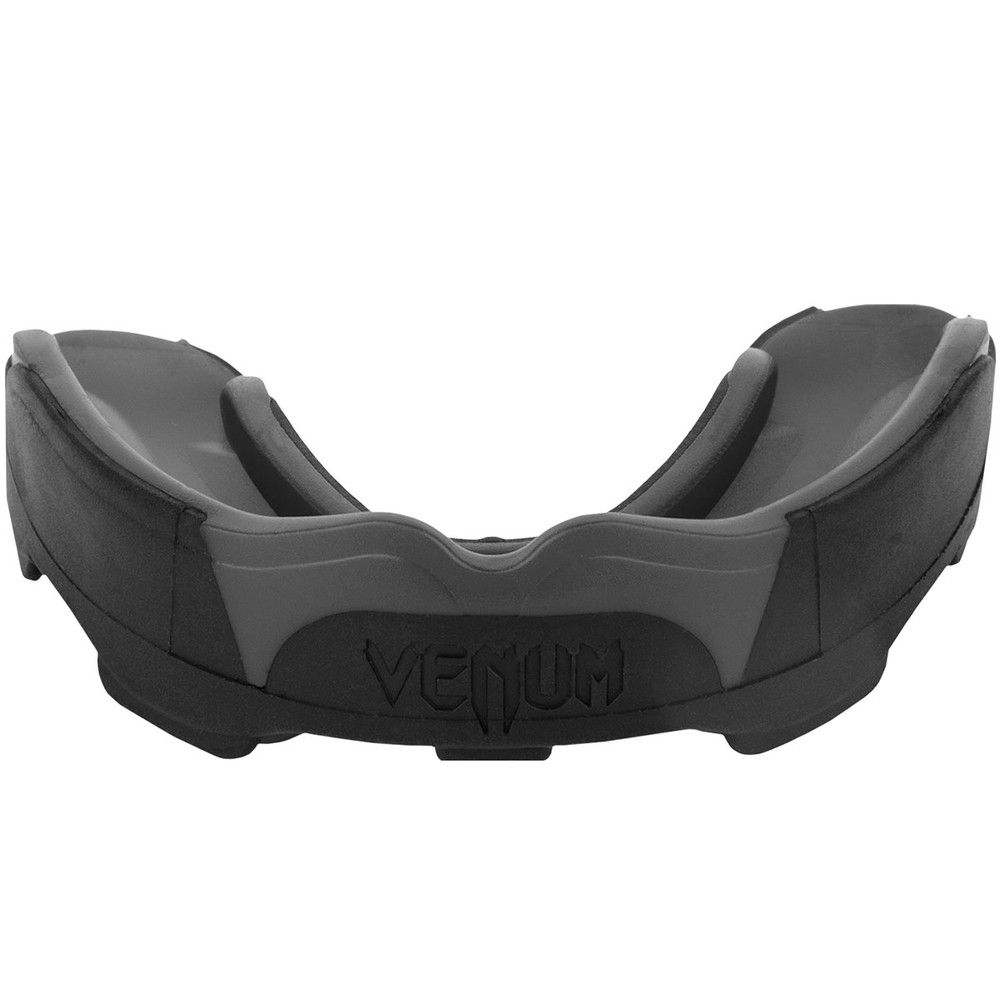 Venum Predator Mouthguard - Black/Black