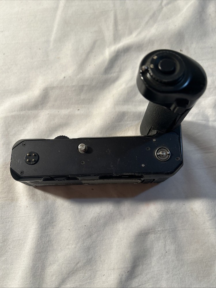 Nikon MD-11 Battery Grip