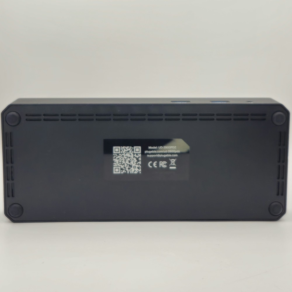 Plugable USB C Triple Display Docking Station with Laptop Charging, Thunderbolt