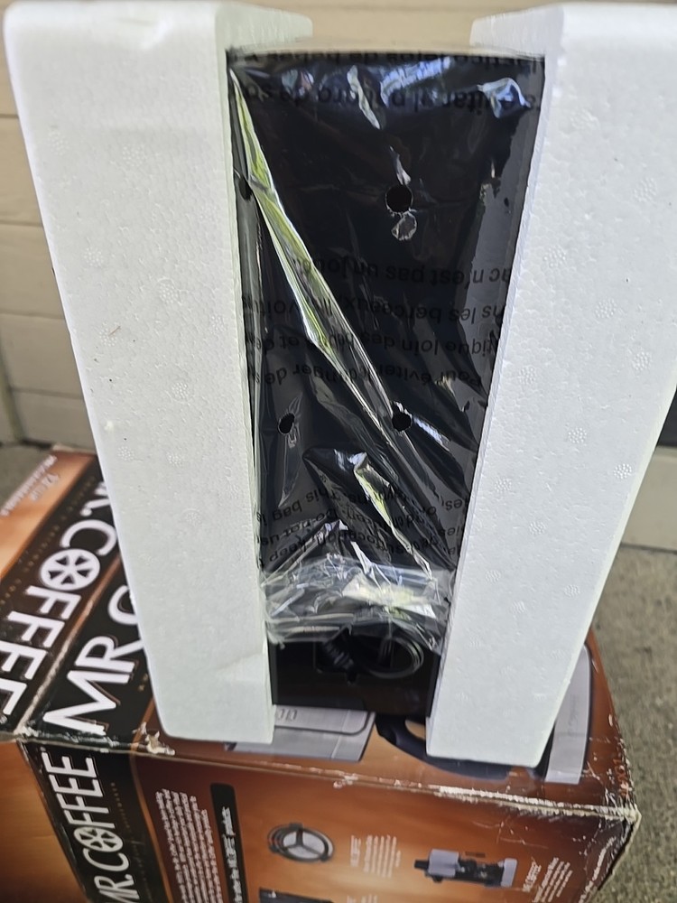 2010 MR. COFFEE 12 Cup Programmable Maker. JWX31 Open Box