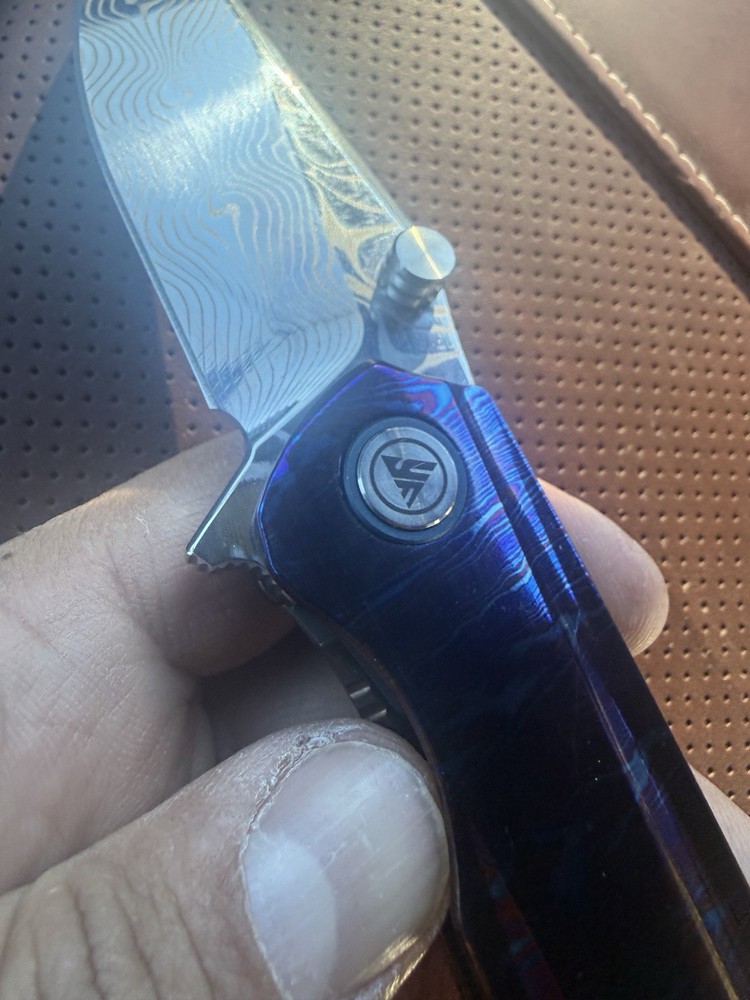 2 YF knives solid price break. Few scratches . No box.