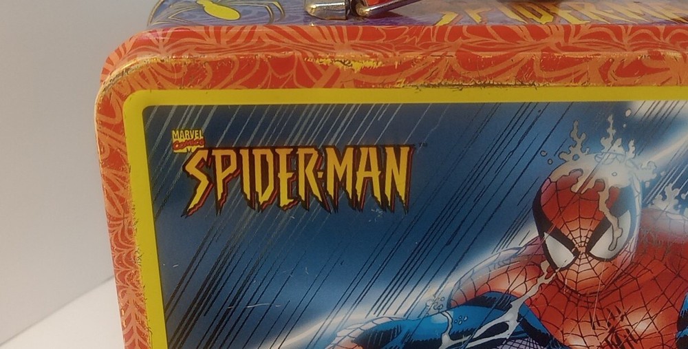 2000 Spiderman 3D Lunch Box Working Clasp by the Tin Box Company