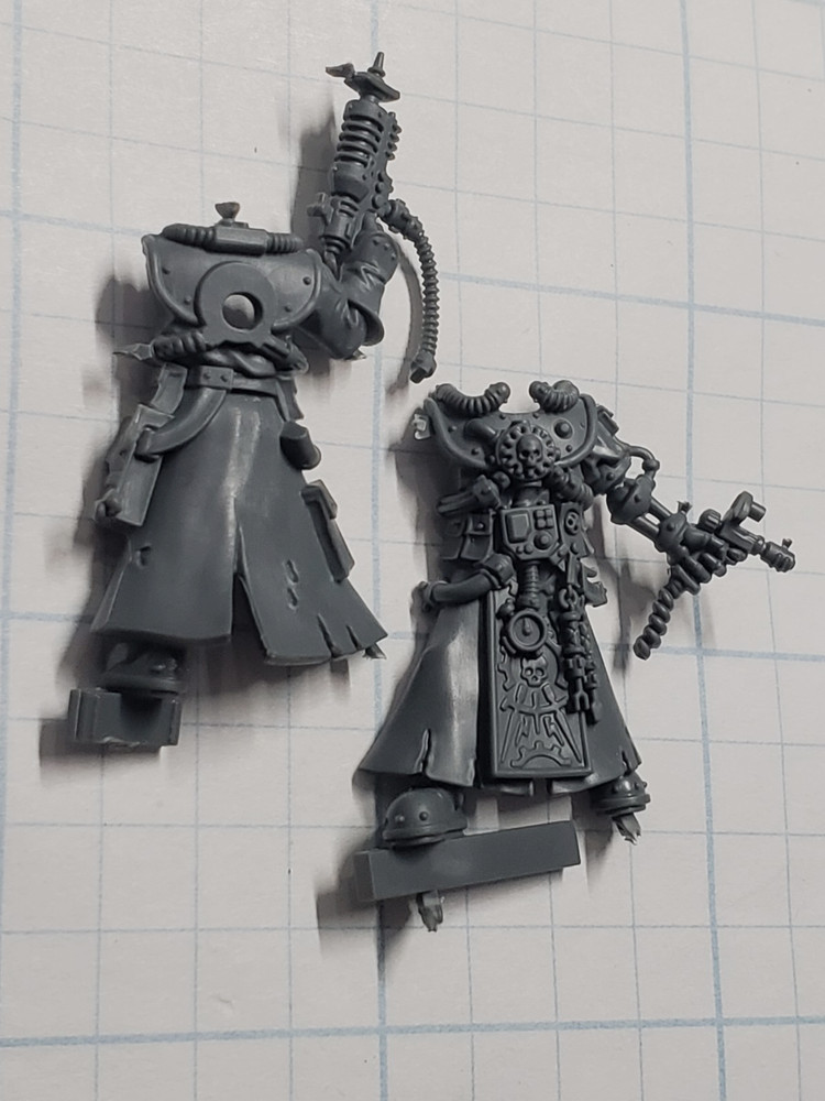 Warhammer 40k Adeptus Mechanicus Bits Technoarcheologist Robed Bionic Torso #02