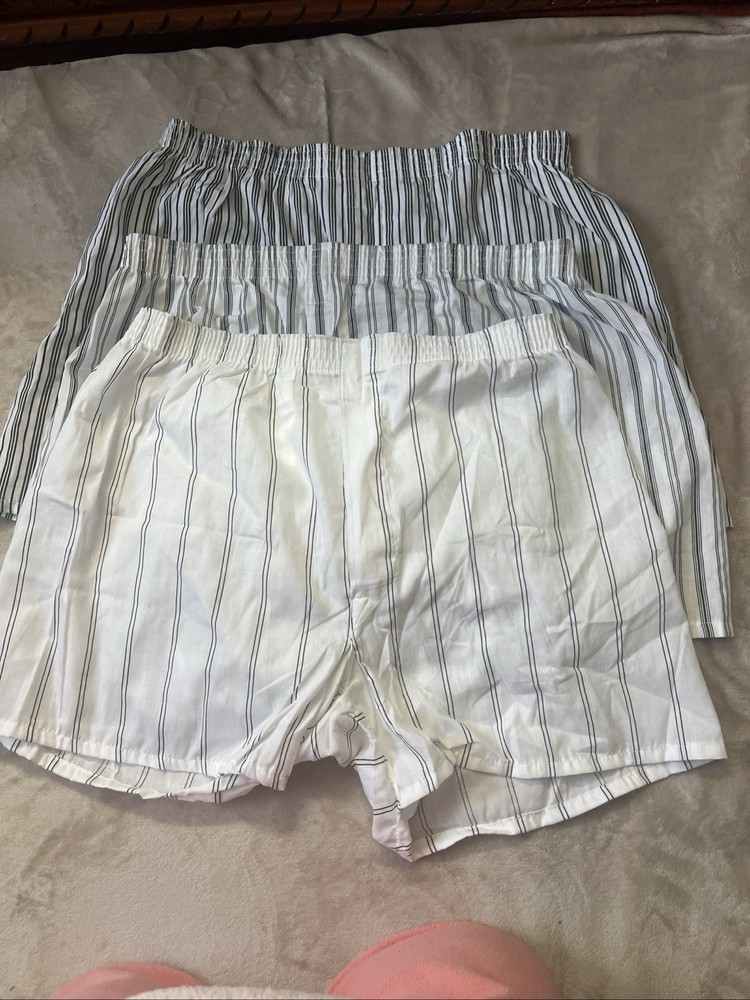 dog leash retractable blue and white geometric pattern with a trigger