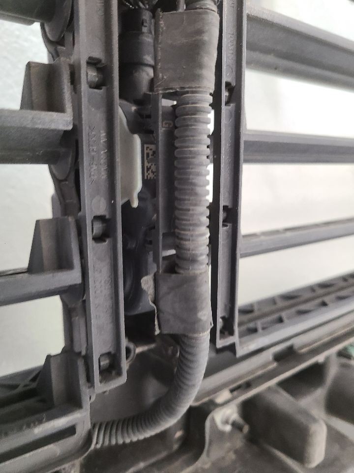 2017 Chevrolet Silverado 1500 Air Shutter