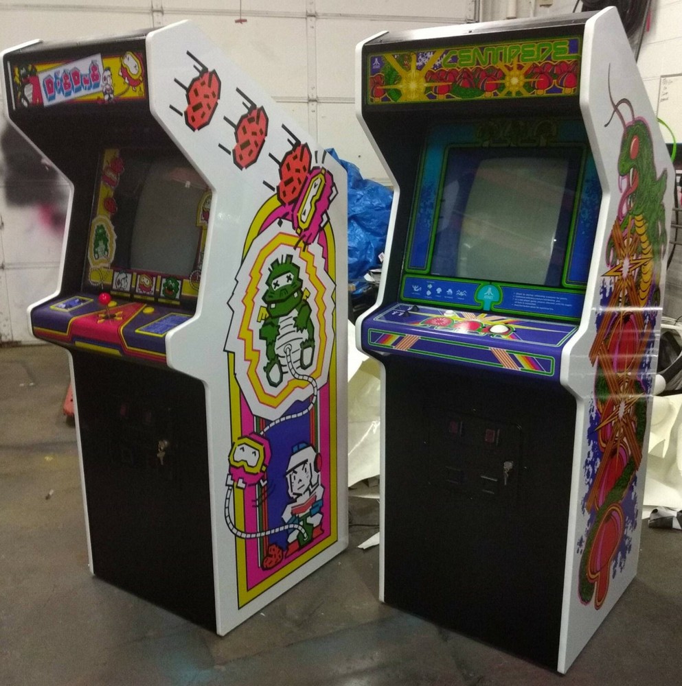 CENTIPEDE ARCADE MACHINE by ATARI (Excellent Condition) *RARE*