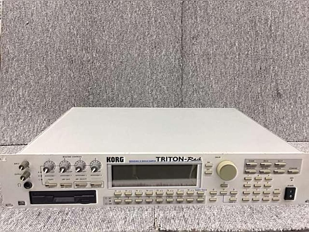KORG TRITON RACK SYNTHESIZER sound source module multitimbral Tested
