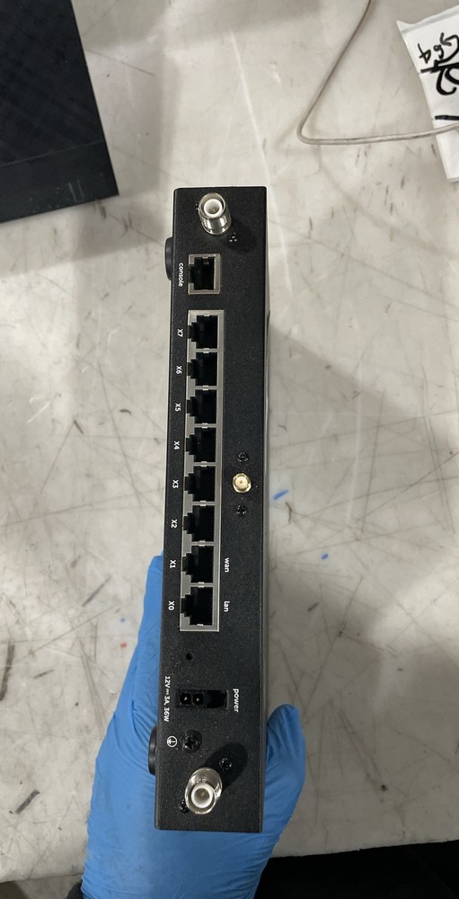 SonicWall TZ500 W APL29-0B7 Network Security Firewall Appliance Unit