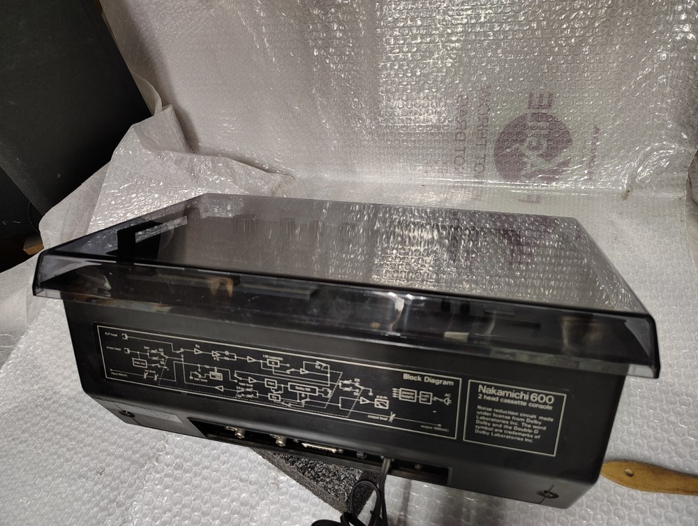 Nakamichi 600 cassette deck