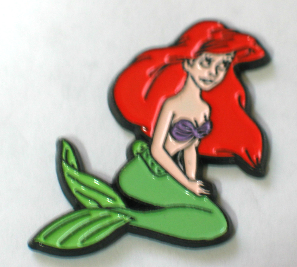 Mermaid Ariel Pin