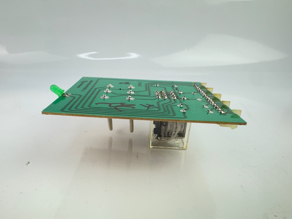 Edwards 5703B-301 Auxillary Relay Module