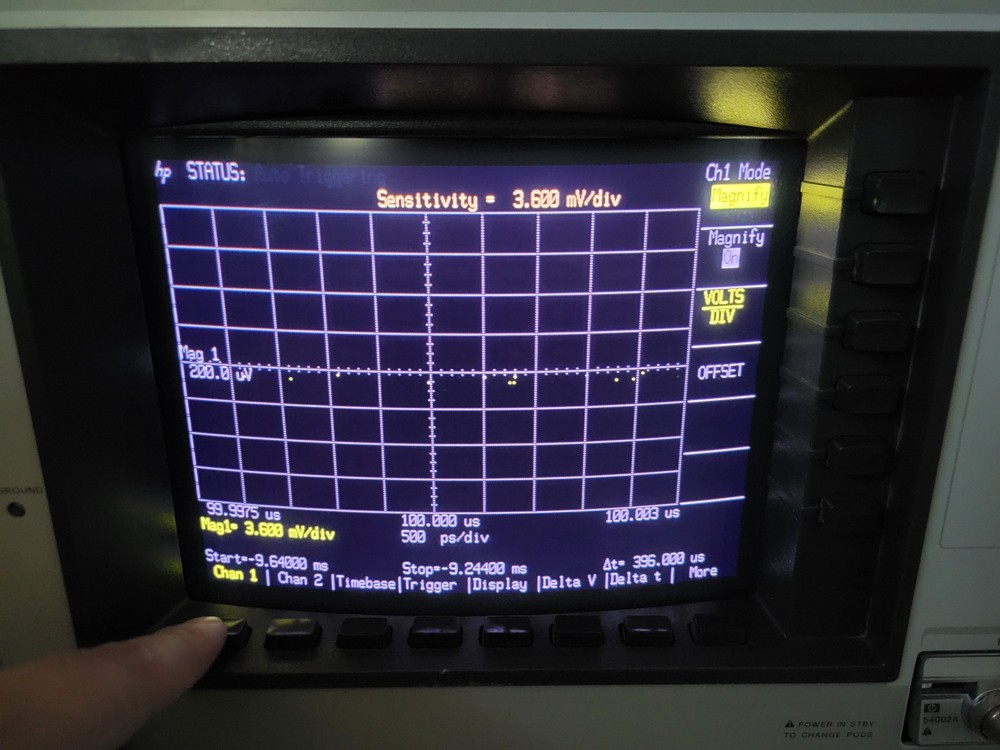 Hewlett-Packard 54110D Digitizing Oscilloscope Parts (Powers On, Untested)