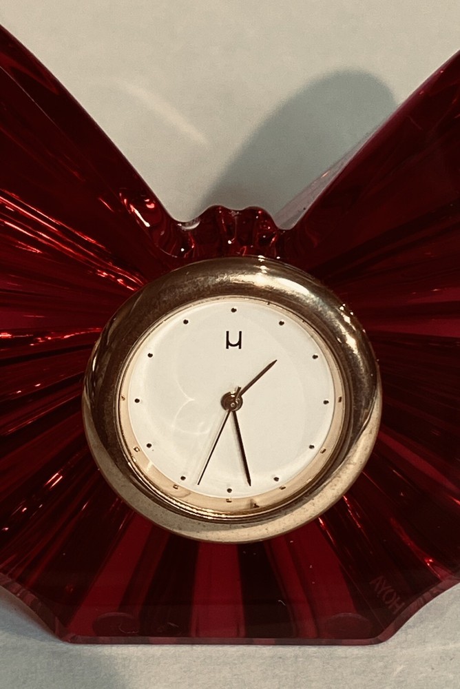 Hoya Butterfly Clock