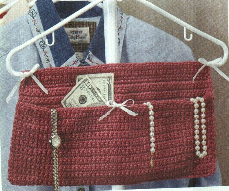 COAT HANGER HIDEAWAY CLOSET HOME DECOR CROCHET PATTERN INSTRUCTIONS