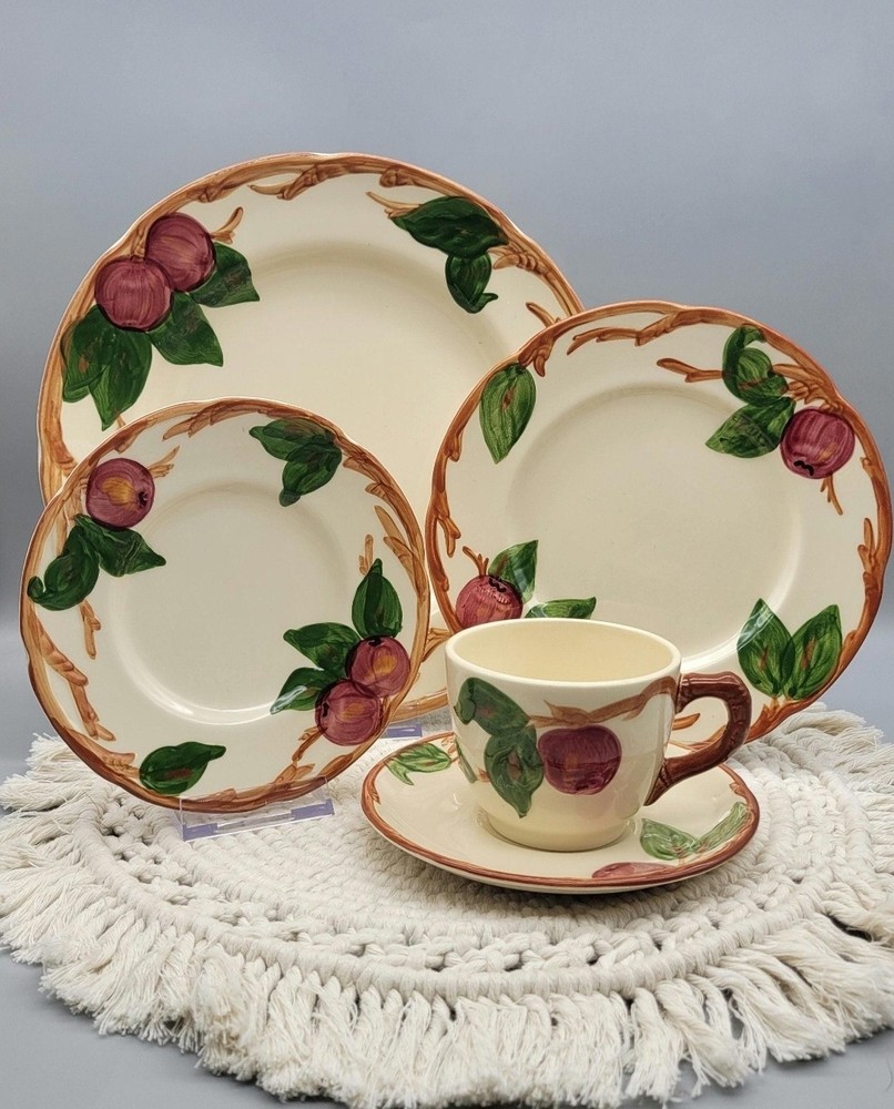 Franciscan Apple Hand Painted Stoneware Dinnerware Set 20 pieces Service for 4