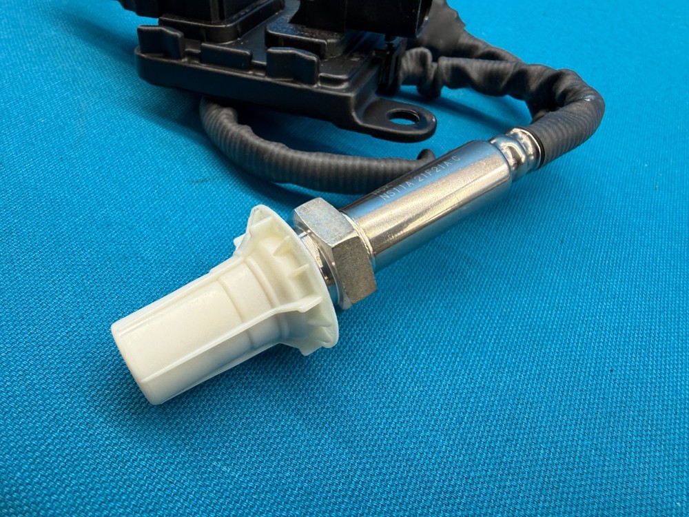 Genuine OEM Cummins 4326872 NOx Nitrogen Oxide Sensor