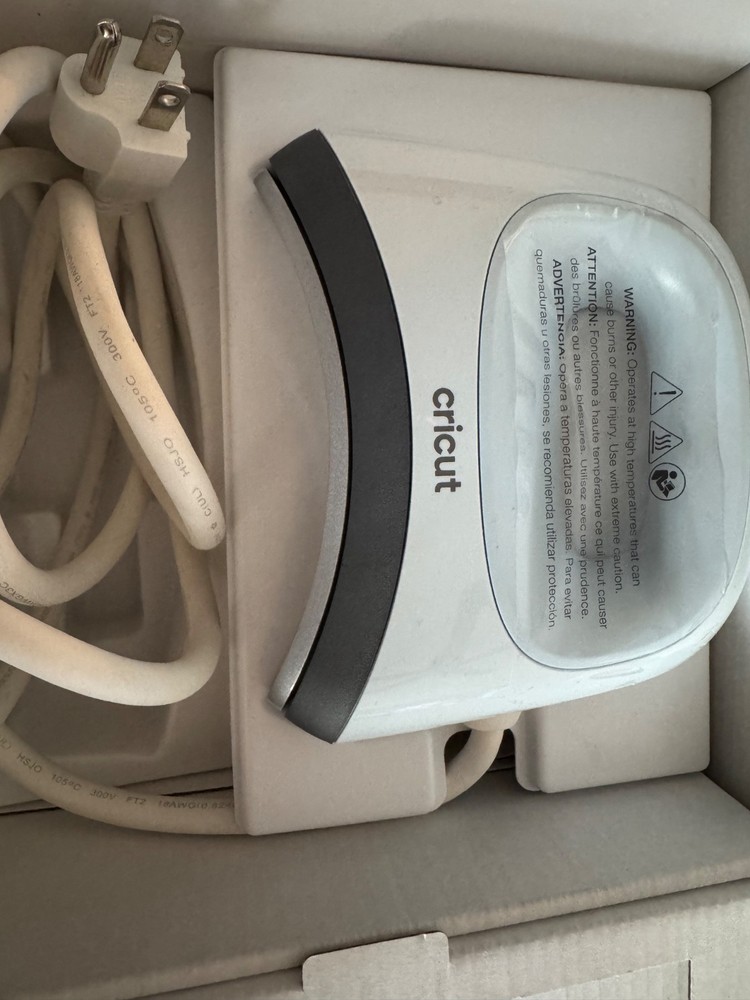 Cricut Hat Press for Custom Hat Designs and Personalization