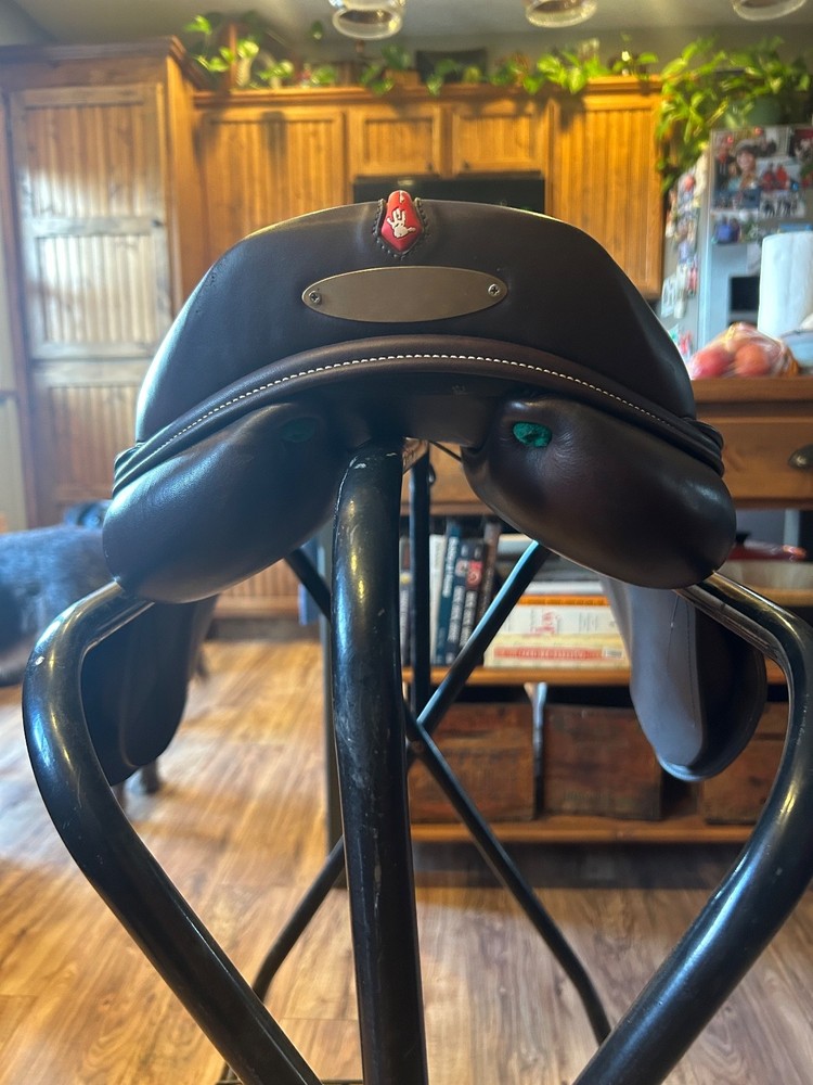 18" Equipe Ek-26 Saddle