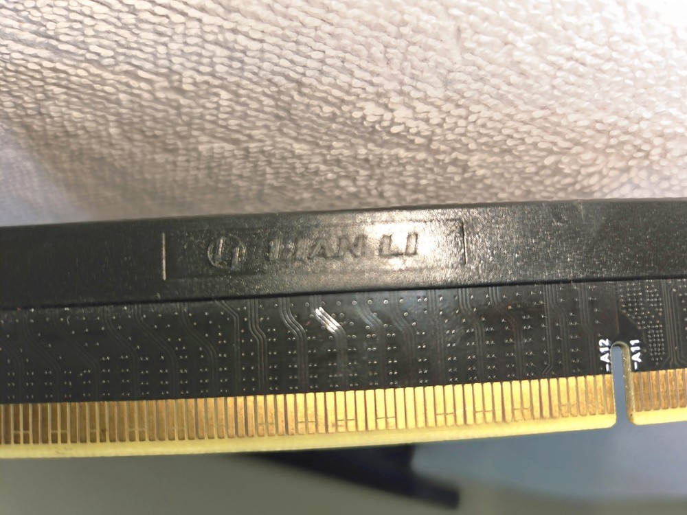 Lian Li PCIE 4.0 Riser Cable