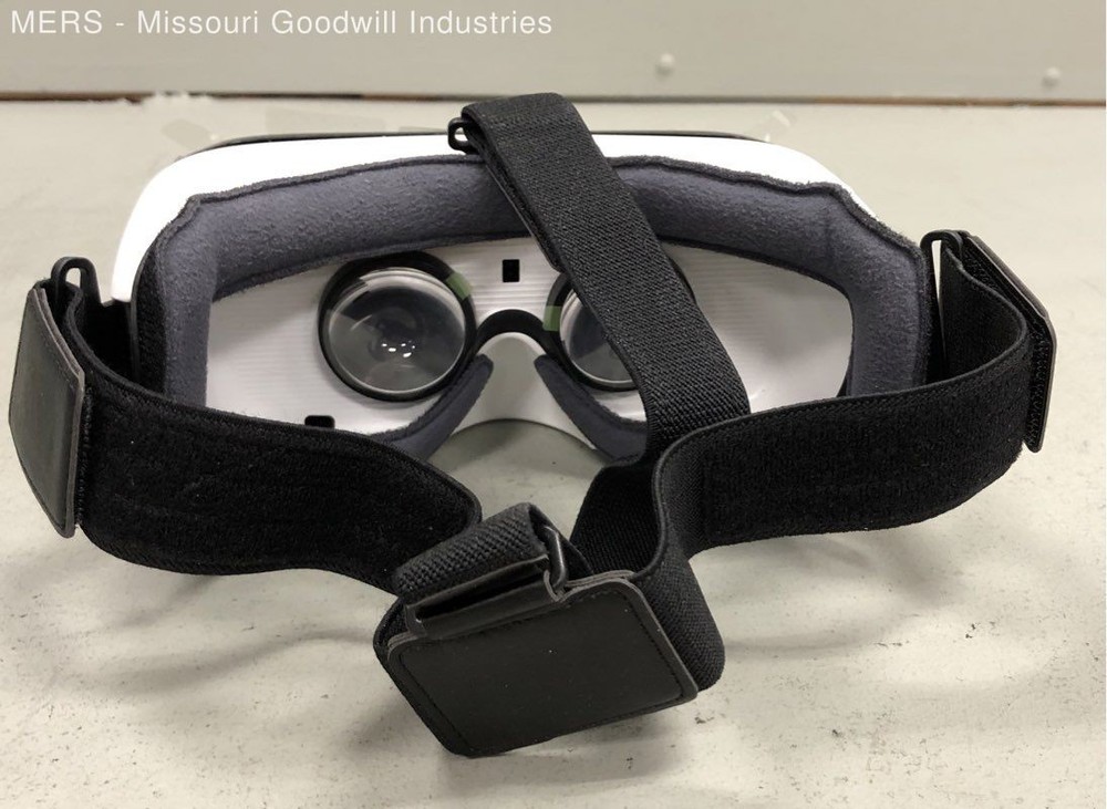 Samsung Gear VR Oculus Virtual Reality Headset