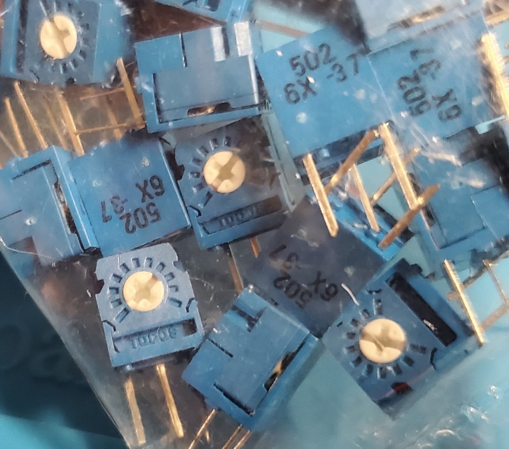 (50 Pcs) Tocos 502 6x-37 5000 Ohm Potentiometer